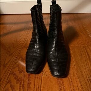 Sleek Black Quilted Ankle Boots